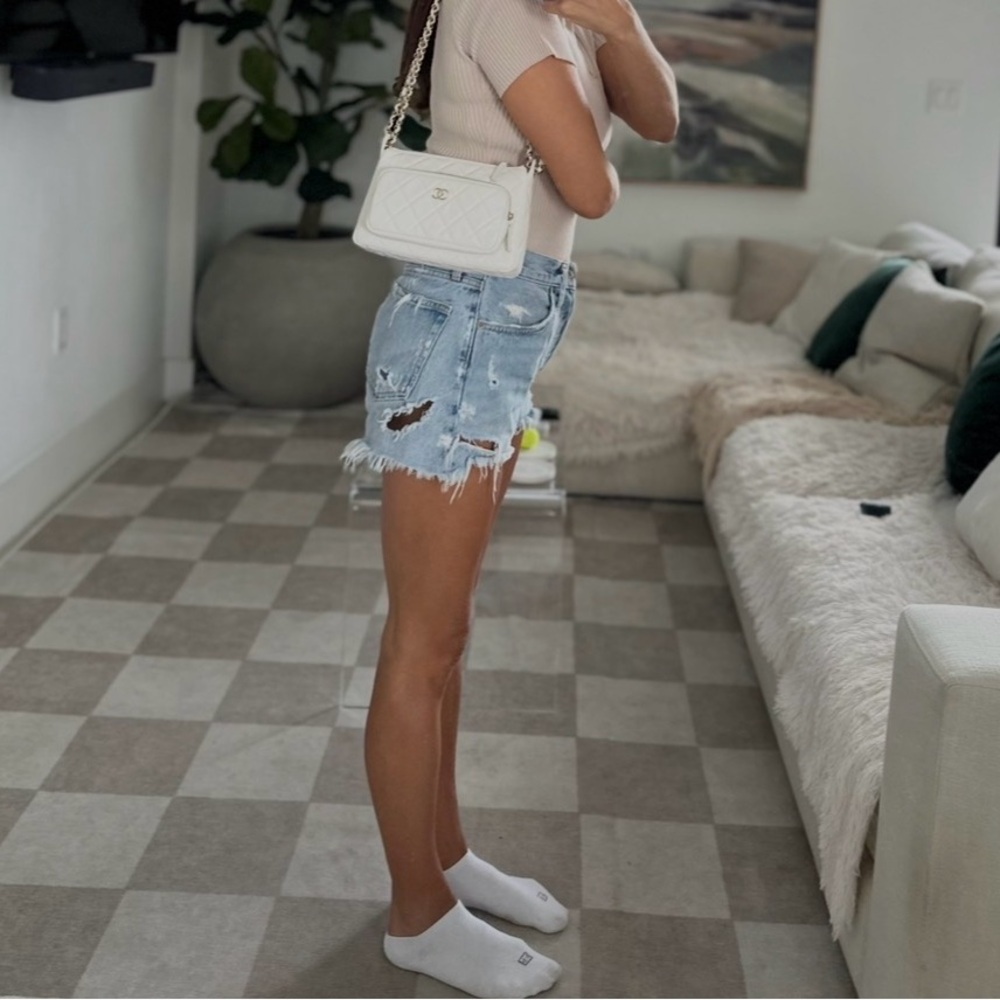 CHANEL White Quilted Crossbody Bag - Picture 2 of 15